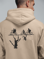 Stranger Things Bisiklet Turu Oversize Hoodie S - Arkaya  Baskı - Taş Rengi